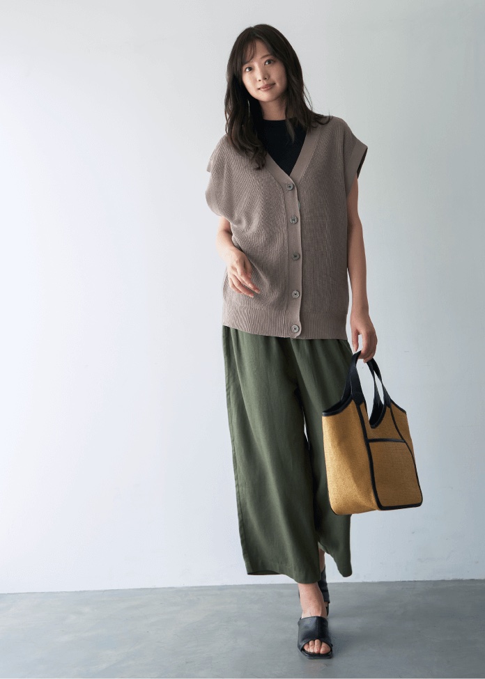 ikka STYLEBOOK 2023SUMMER LADIES styling11