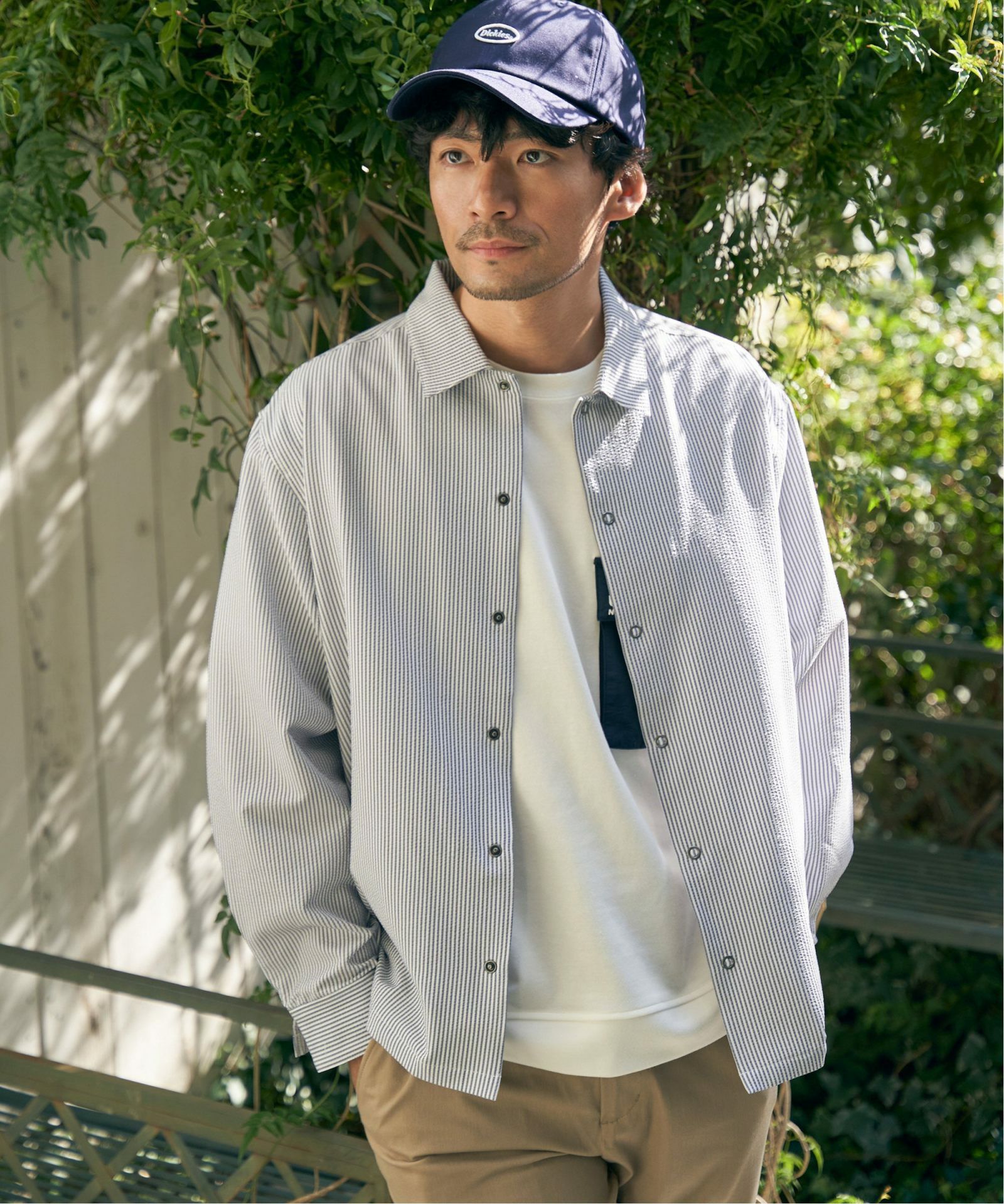 ブルー