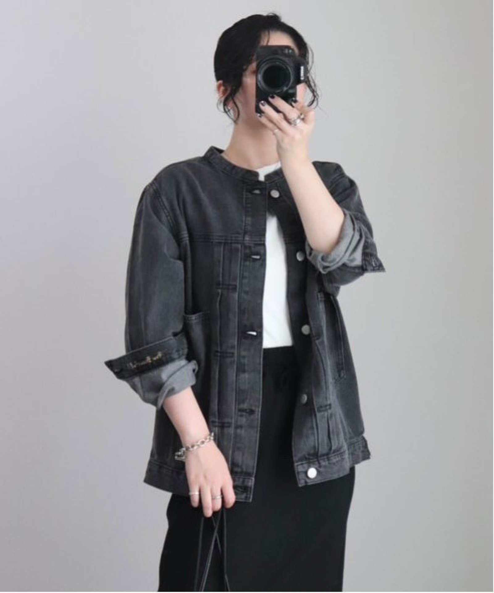 ブラック