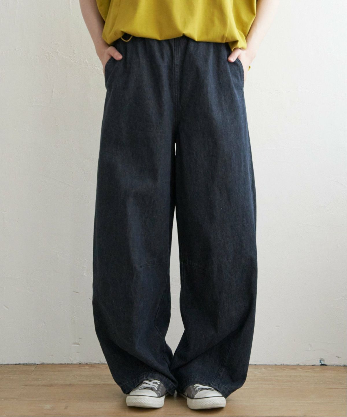 ダークネイビー