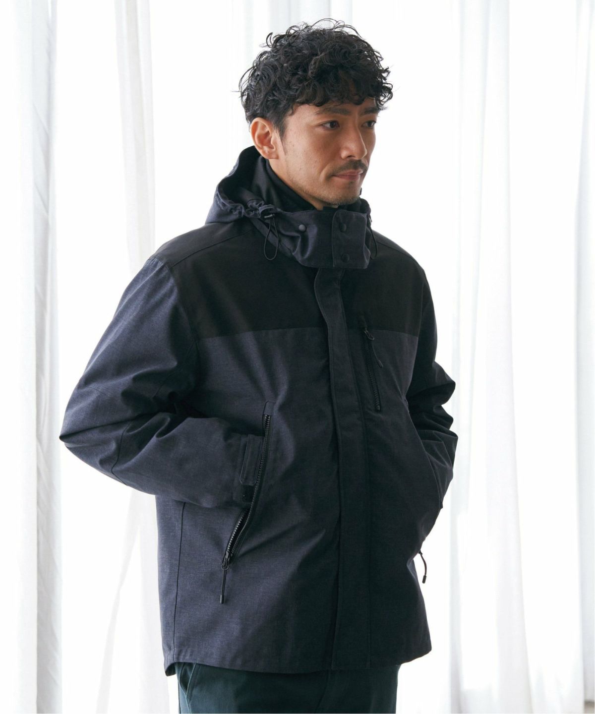 ネイビーブルー