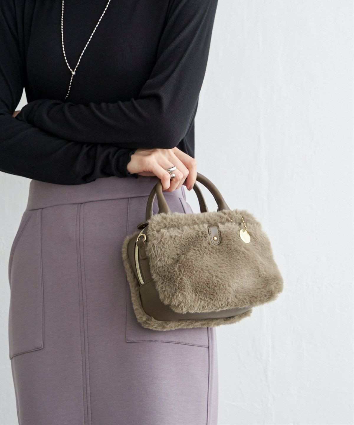 ダークグリーン