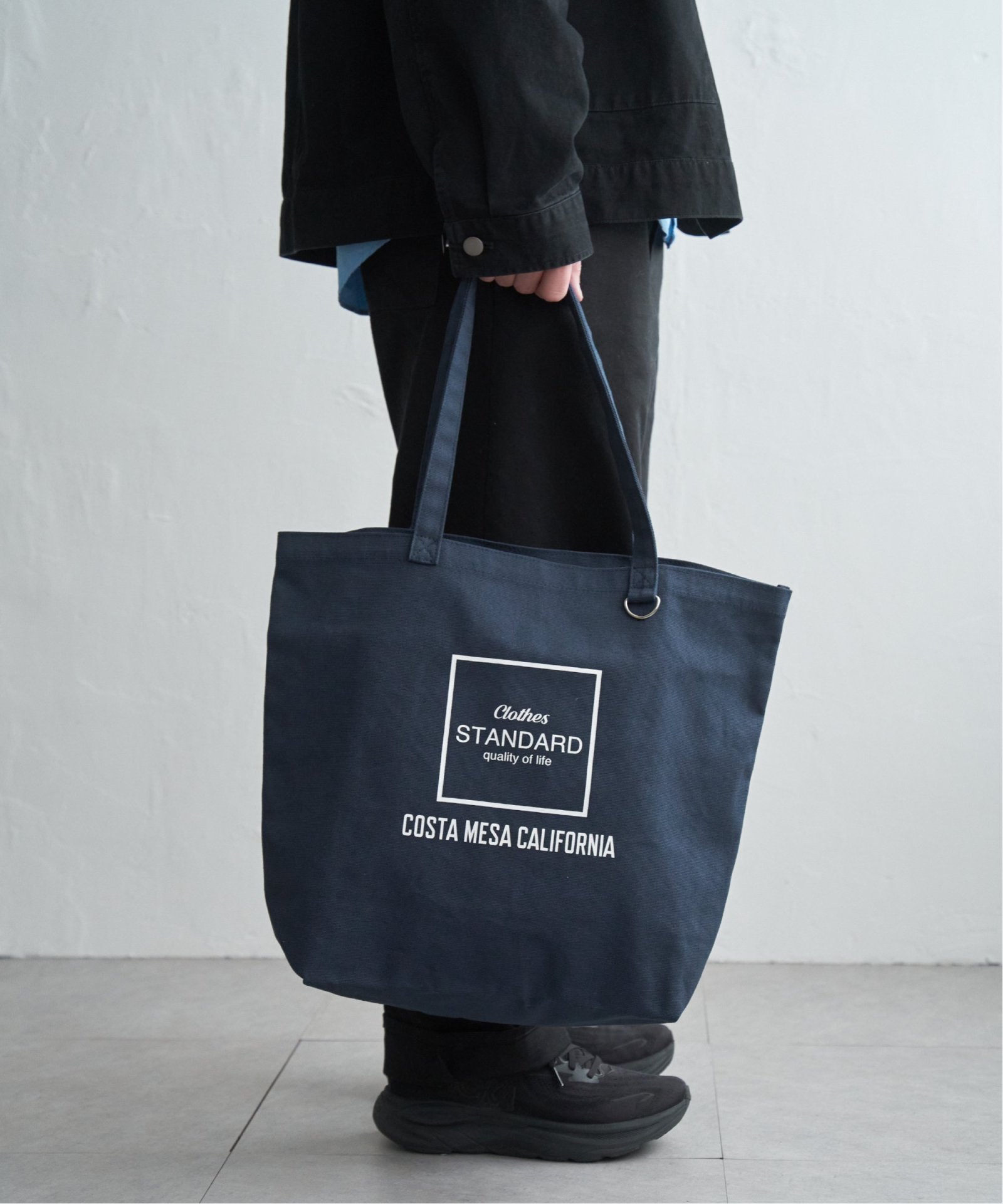 ネイビーブルー