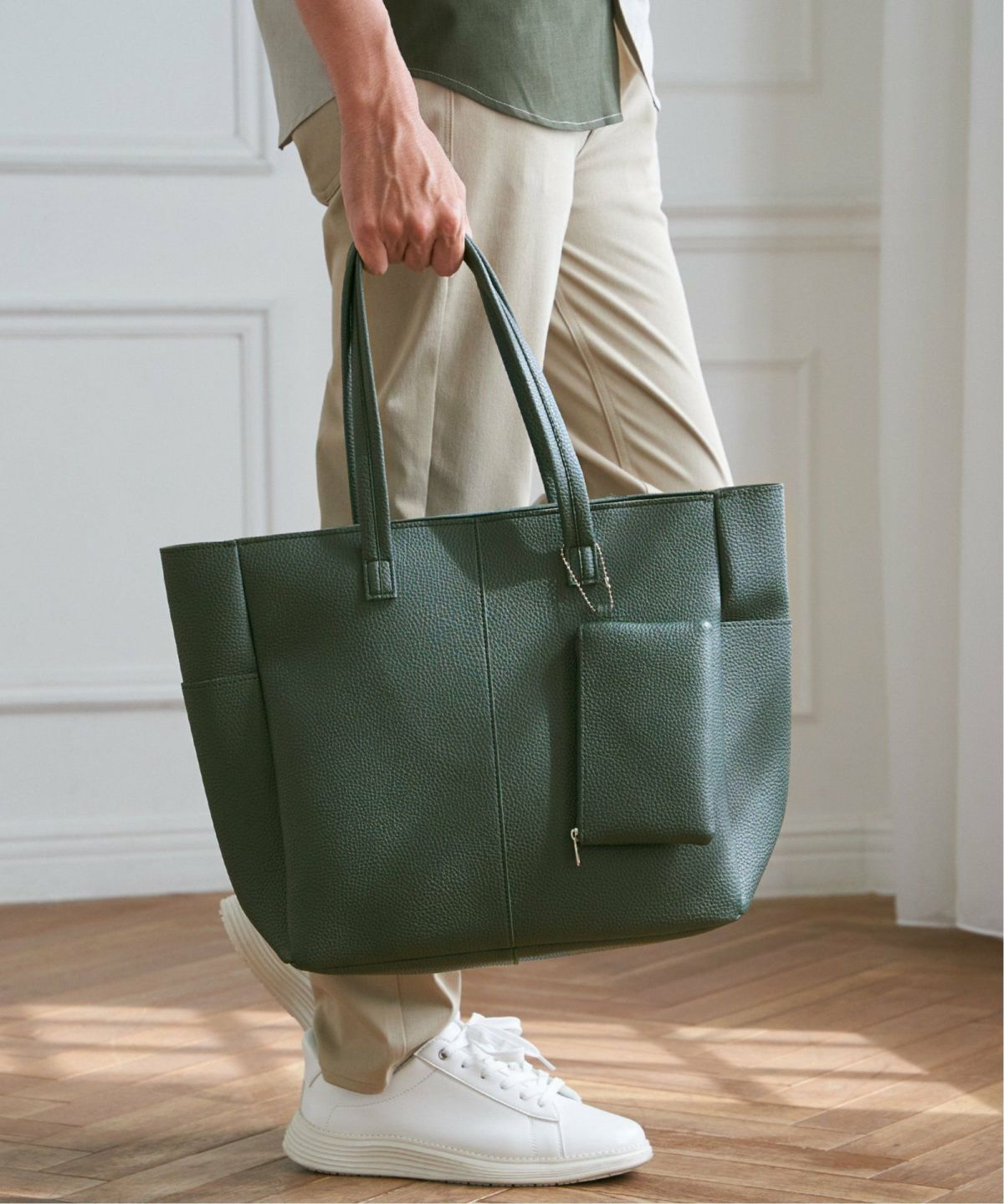 ダークグリーン