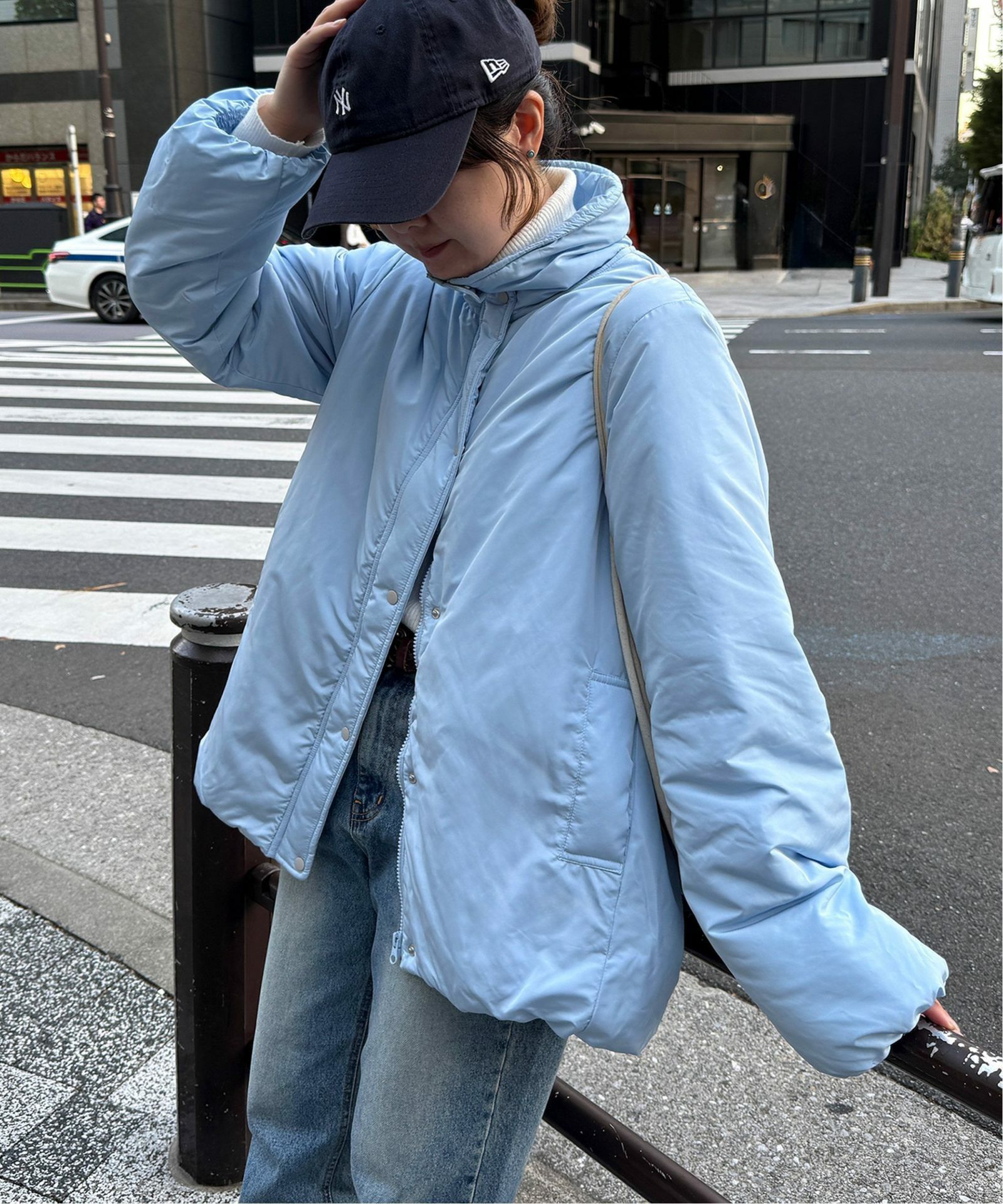 ブルー