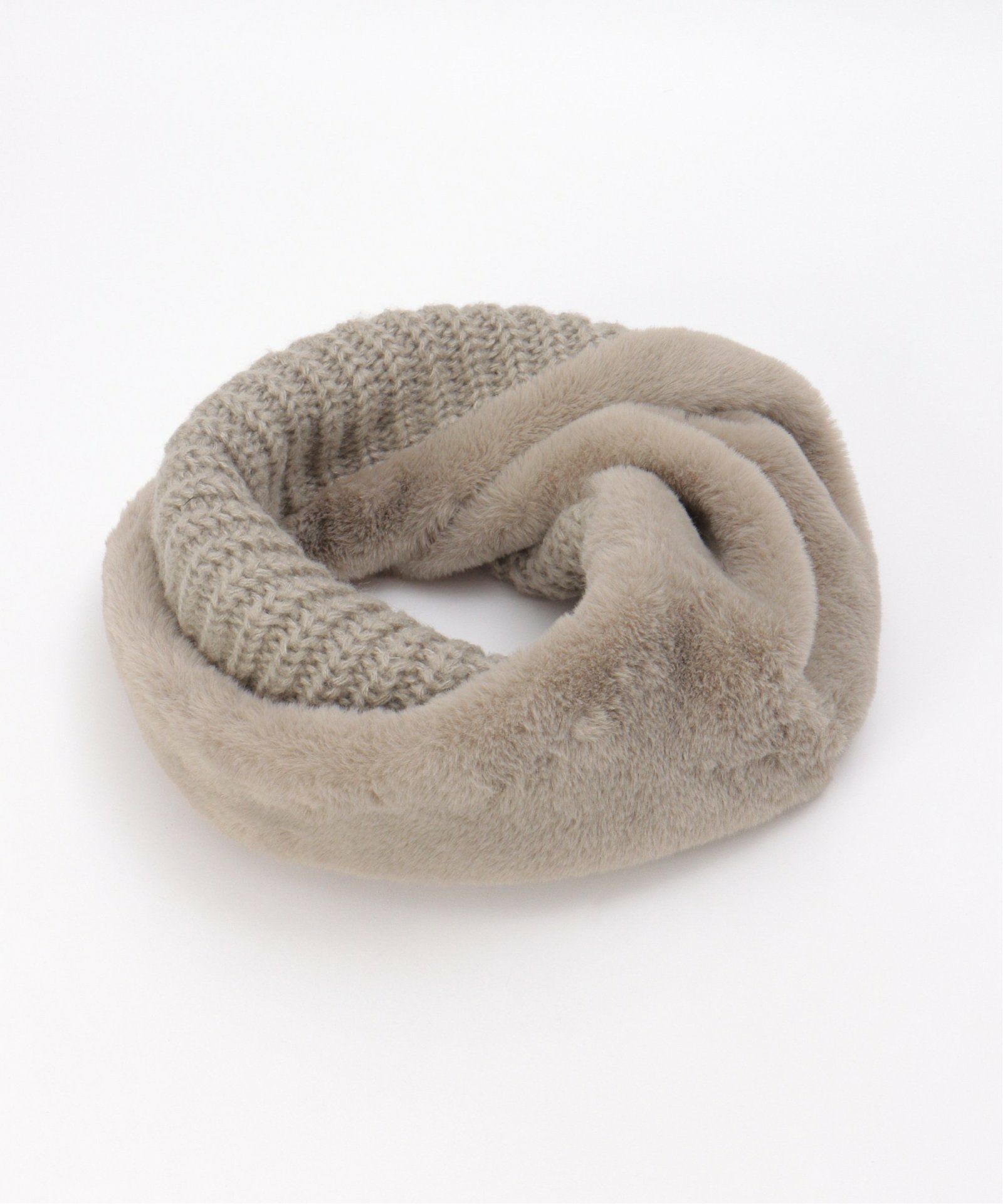 ミディアムグレー