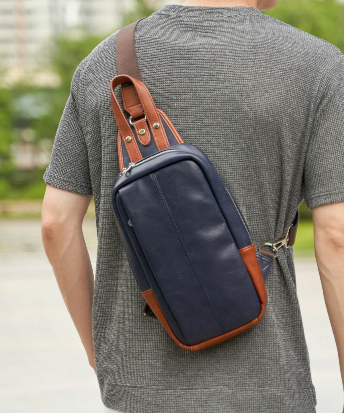 ネイビーブルー