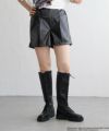 ブラック