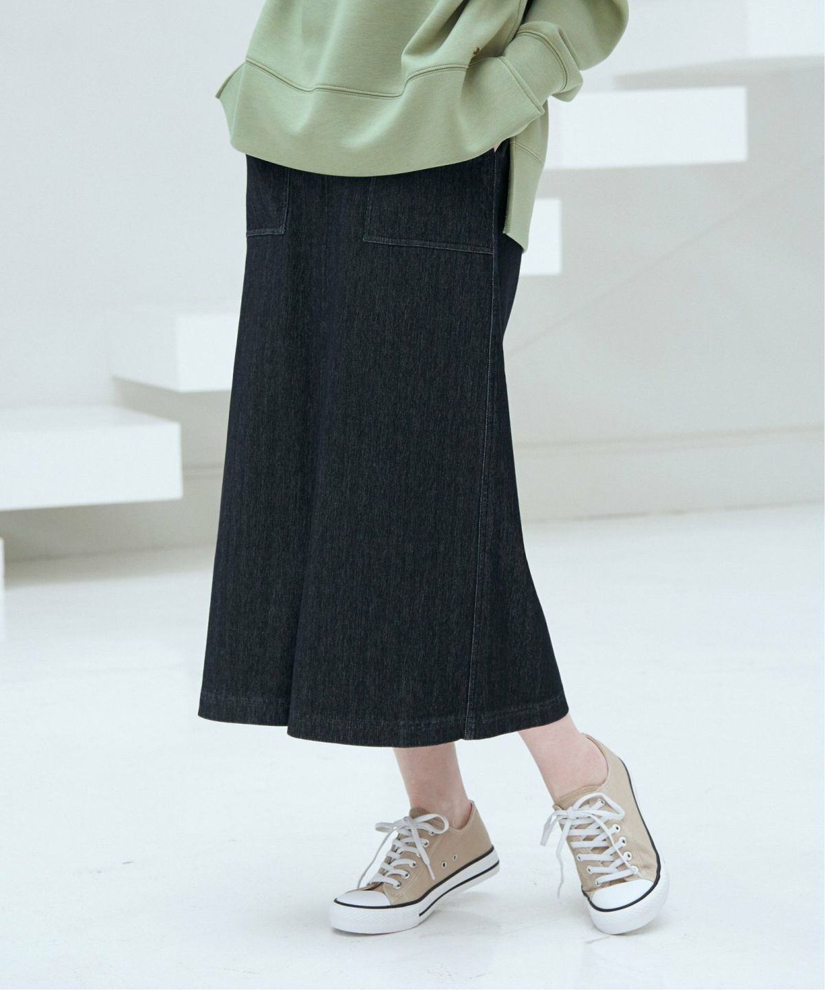 ダークネイビー