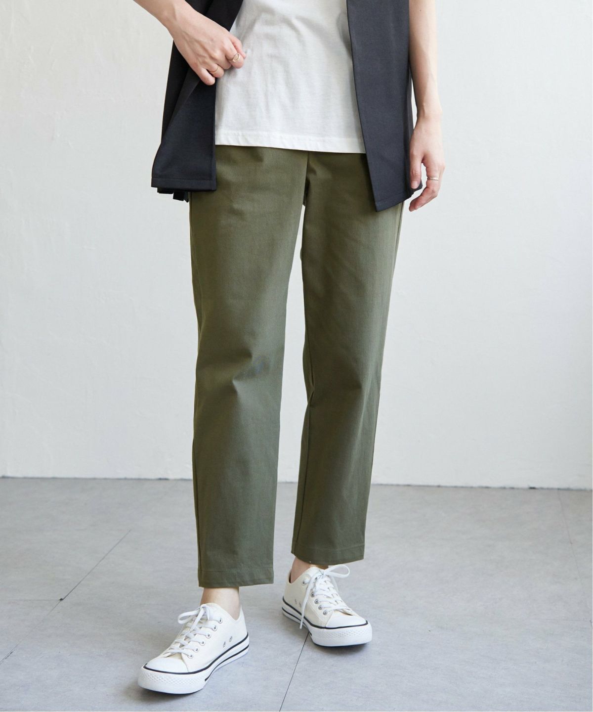 ダークオリーブ