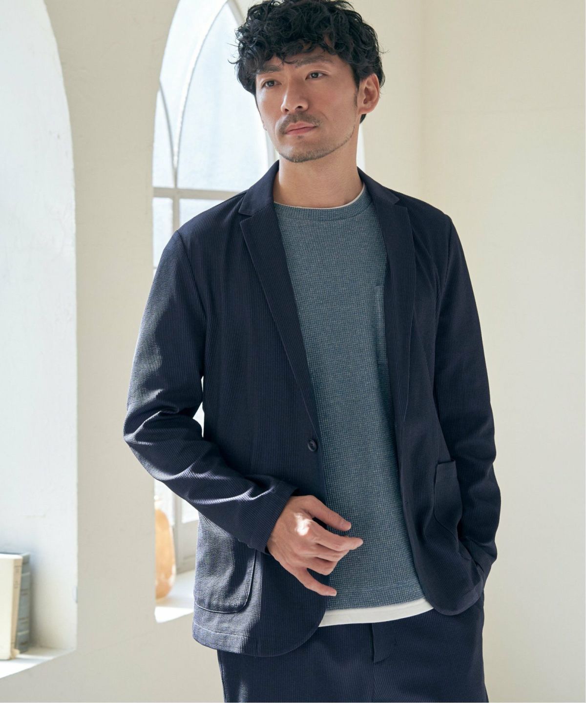 ネイビーブルー