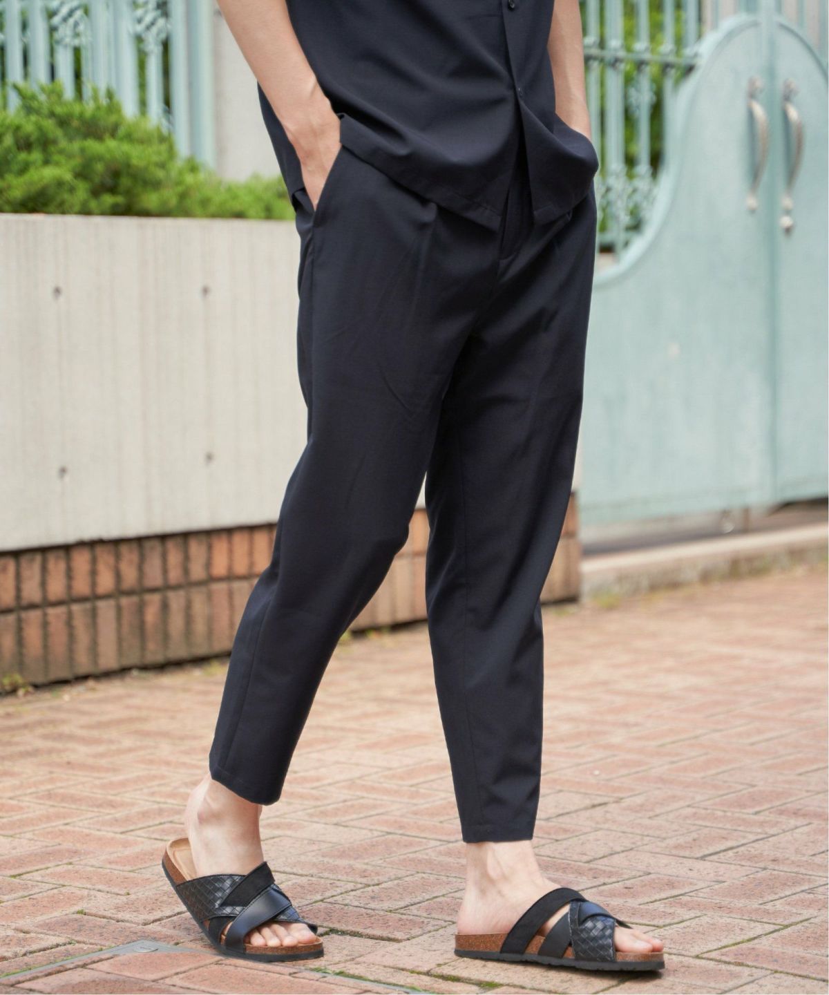 ダークネイビー