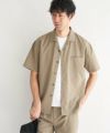 ベージュ