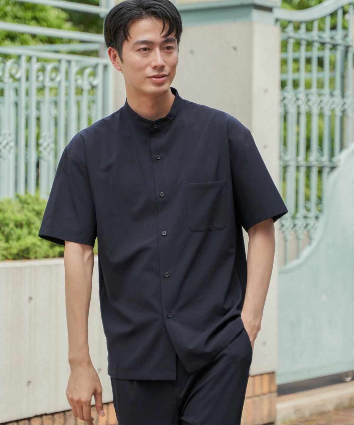 ダークネイビー