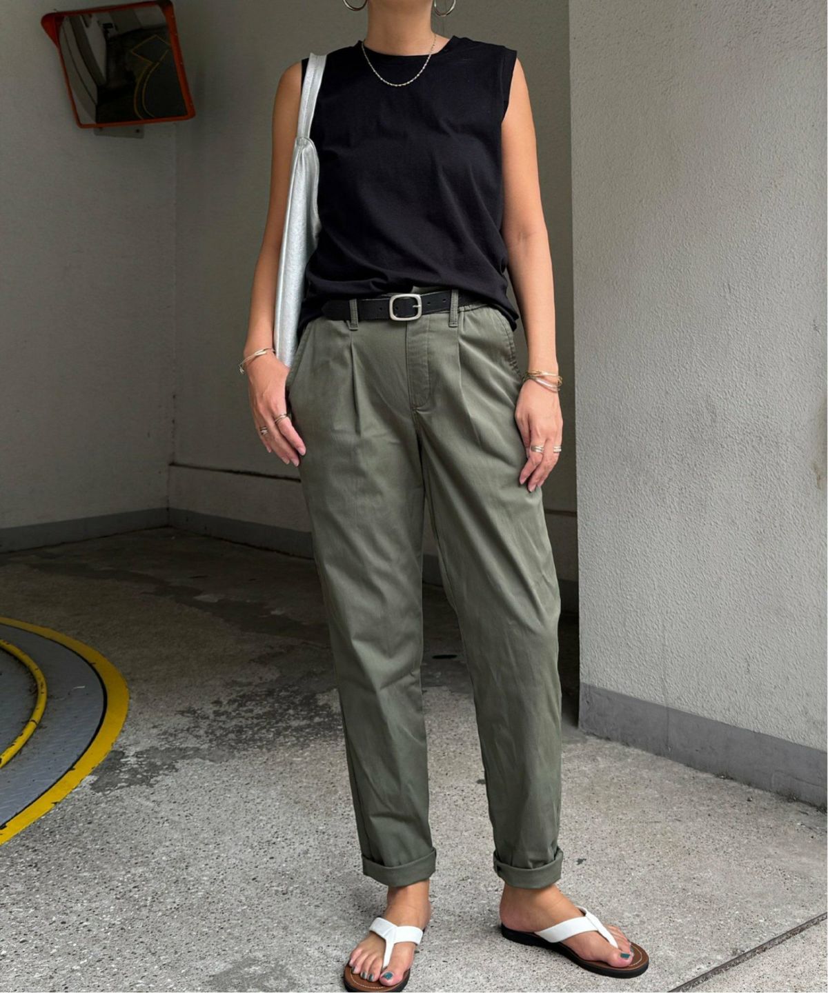 ダークオリーブ