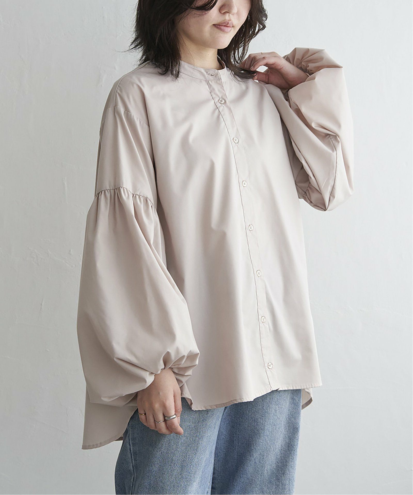 ライトイエロー