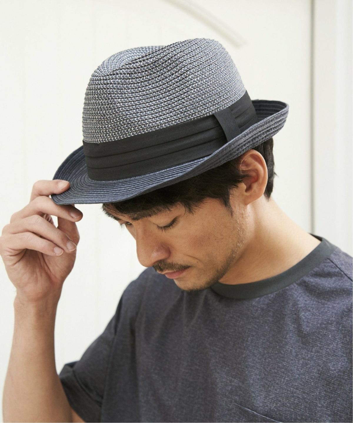 ネイビーブルー