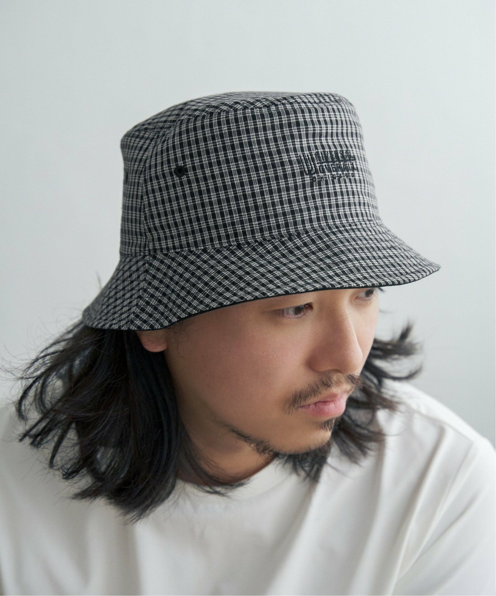 ブラック