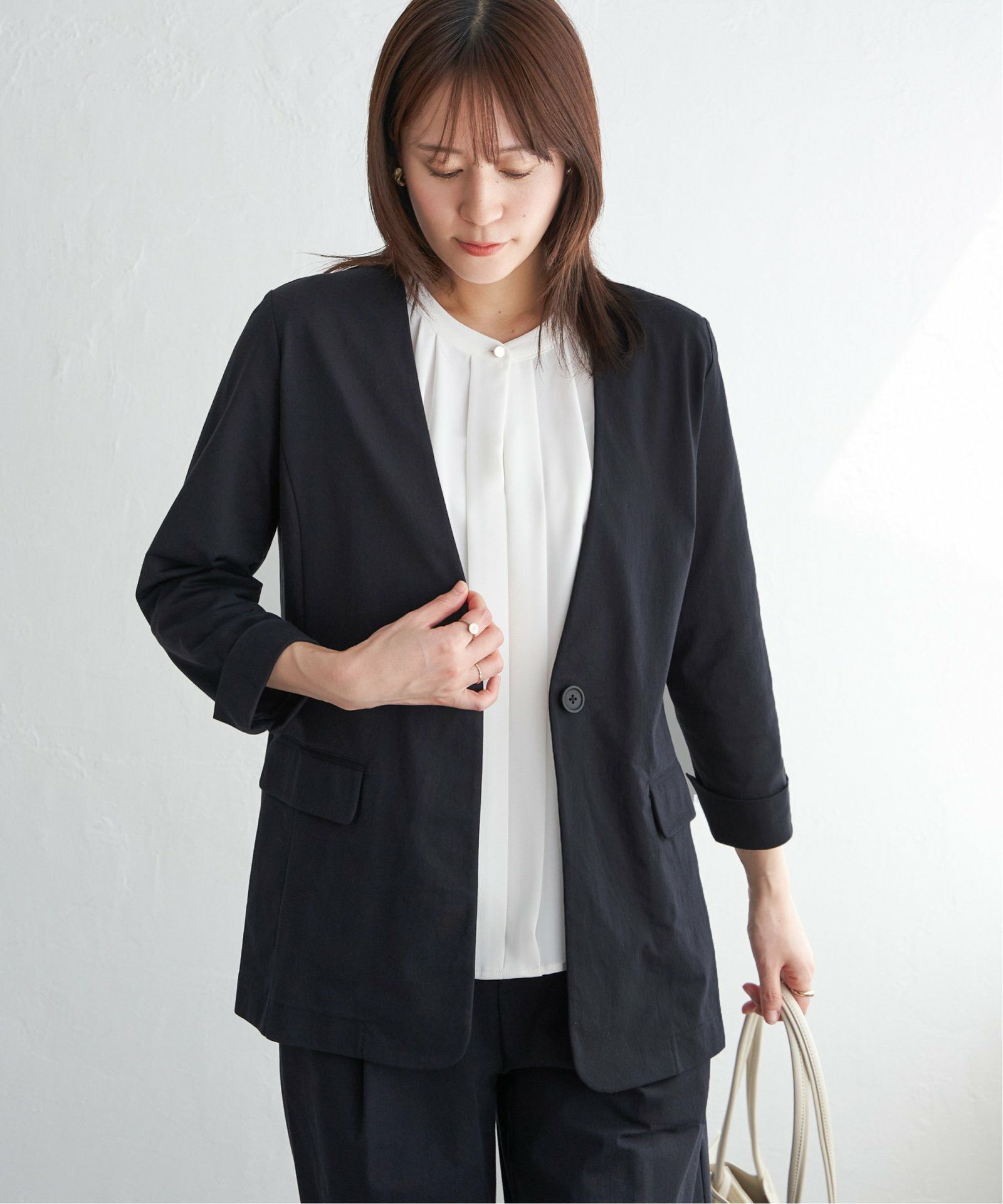 ネイビーブルー