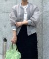 ライトグレー