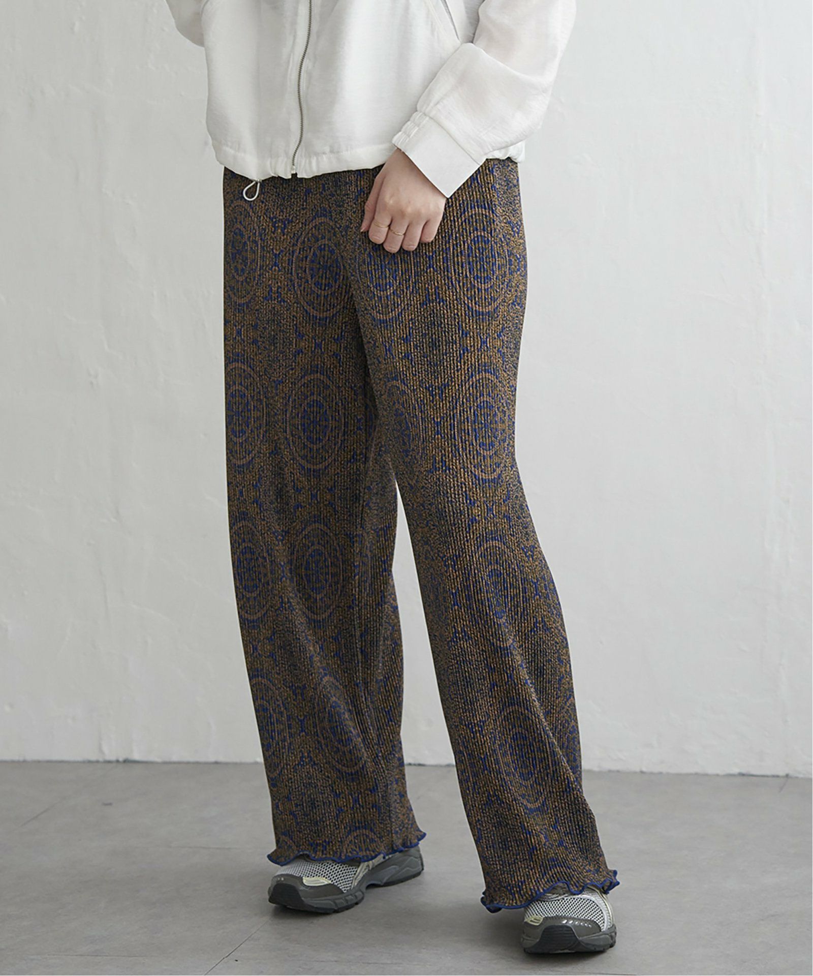 ネイビーブルー