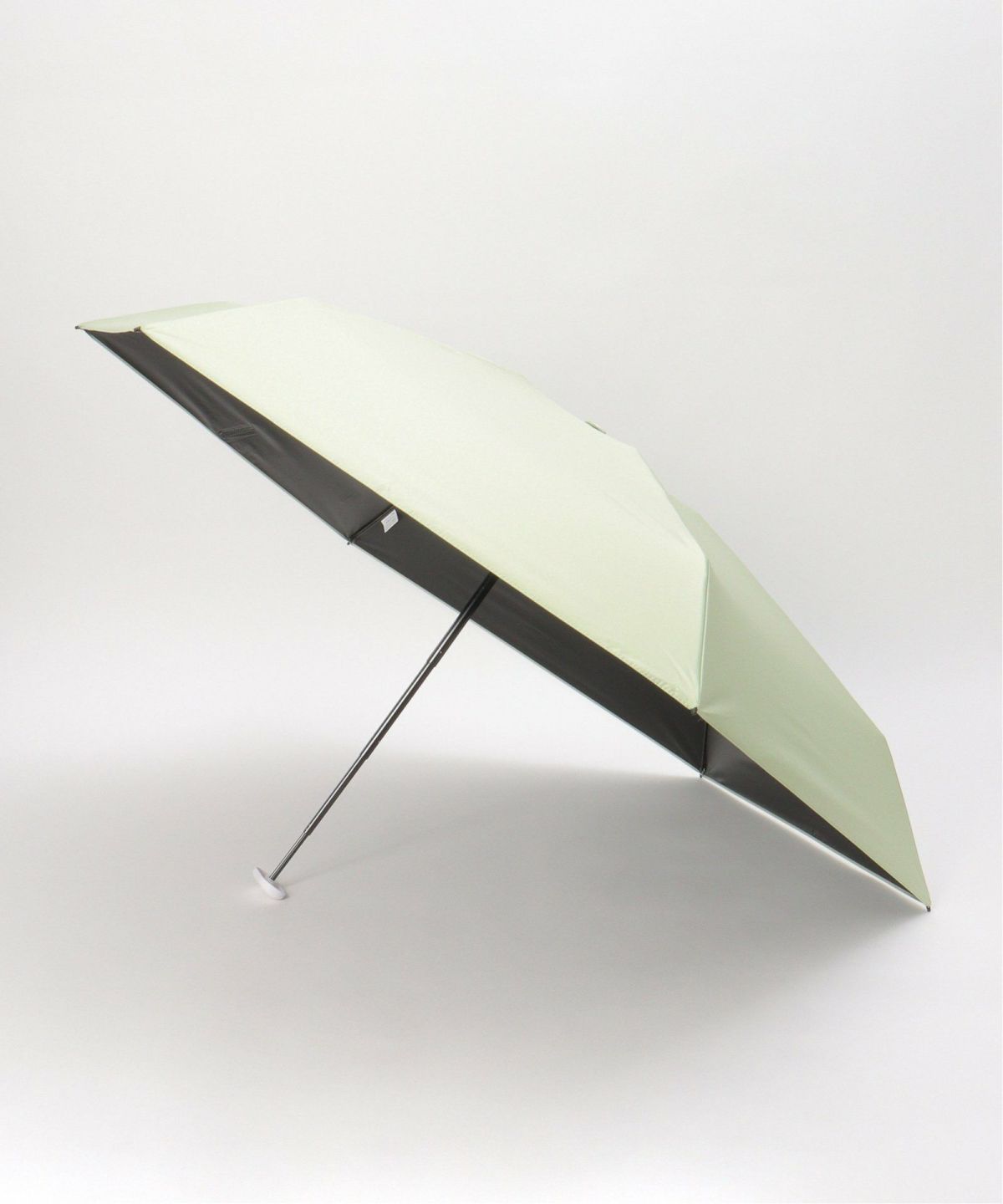 ピスタチオグリーン