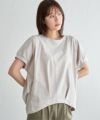 ベージュ