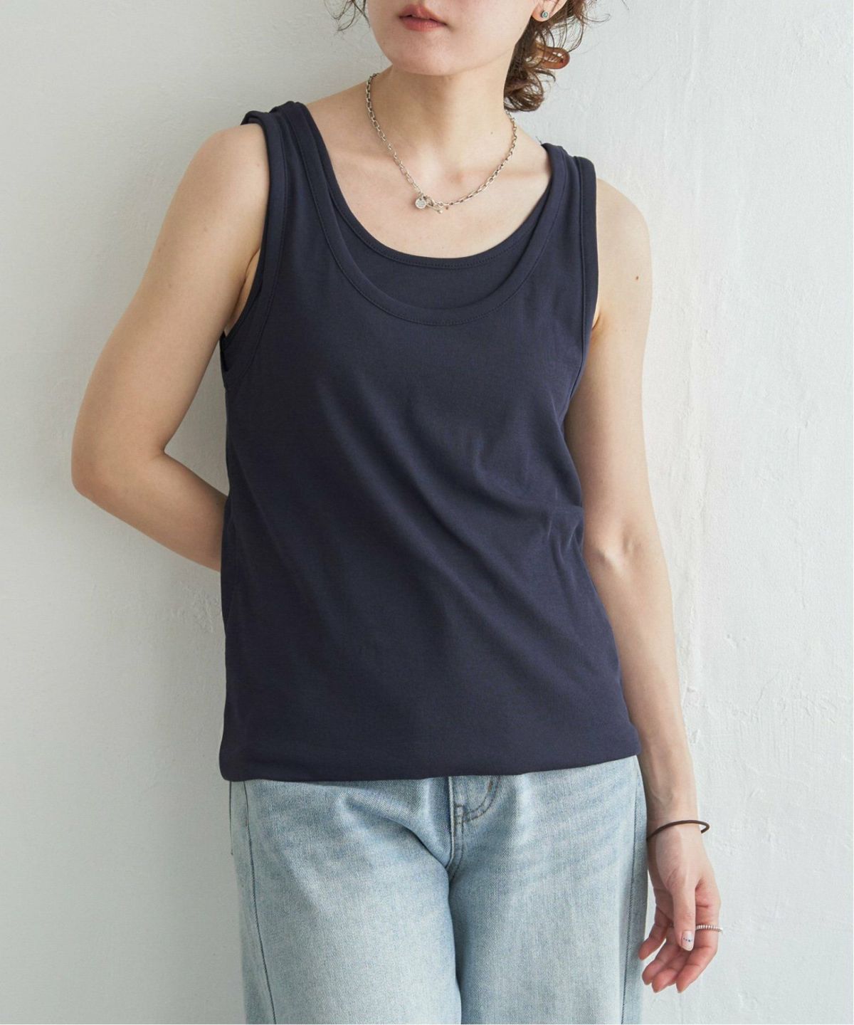 ネイビーブルー