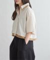 ベージュ