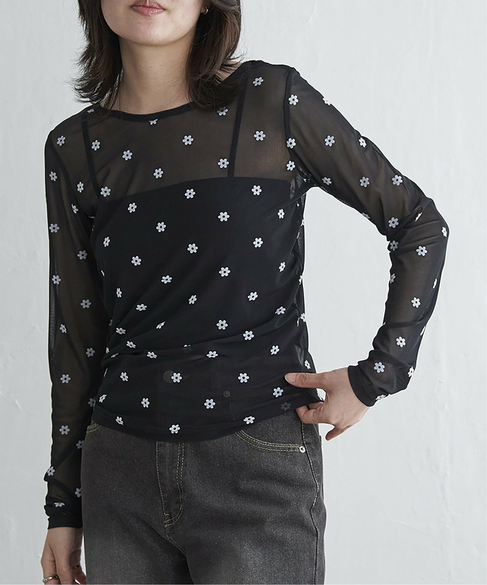 ブラック