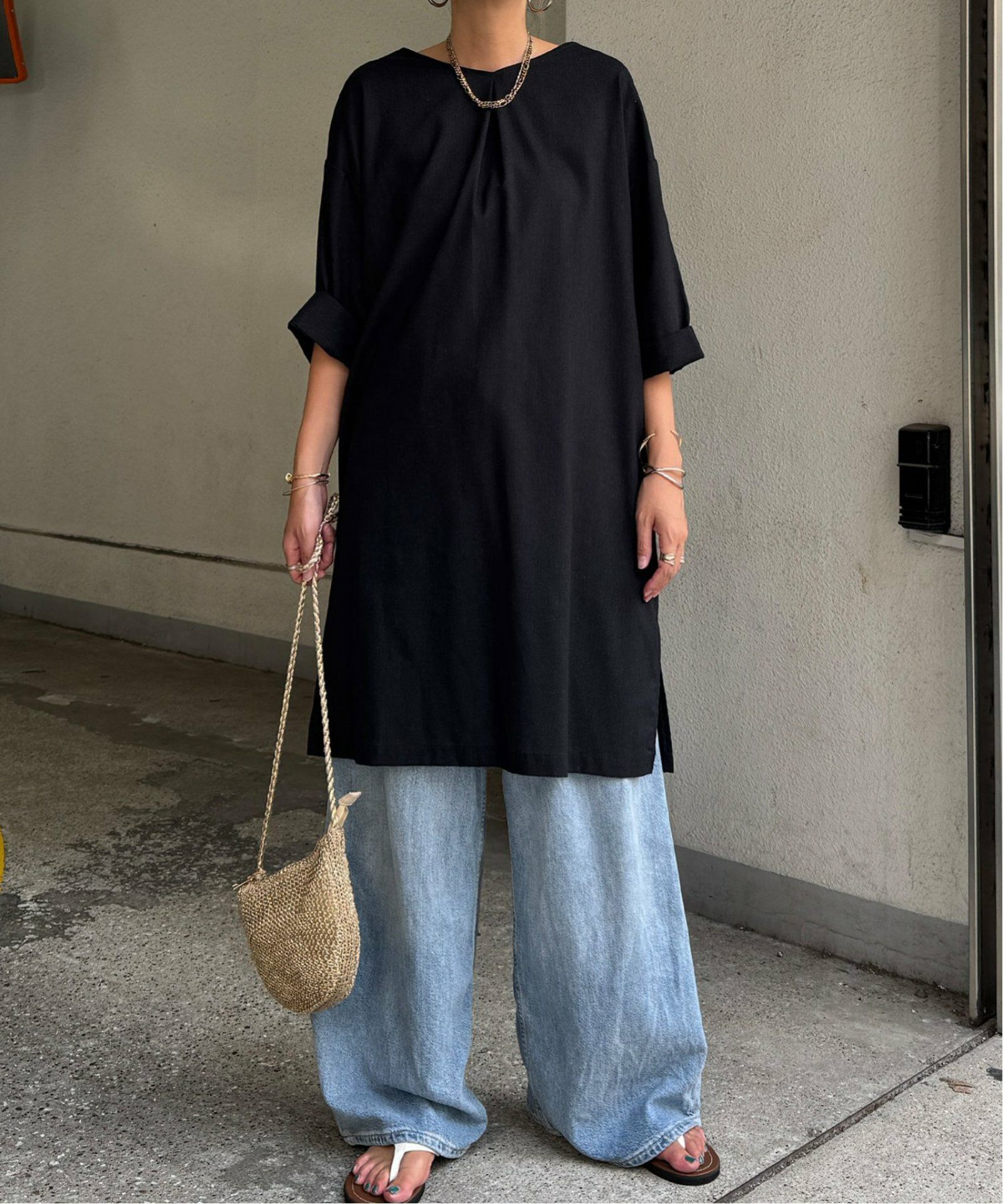 ブラック