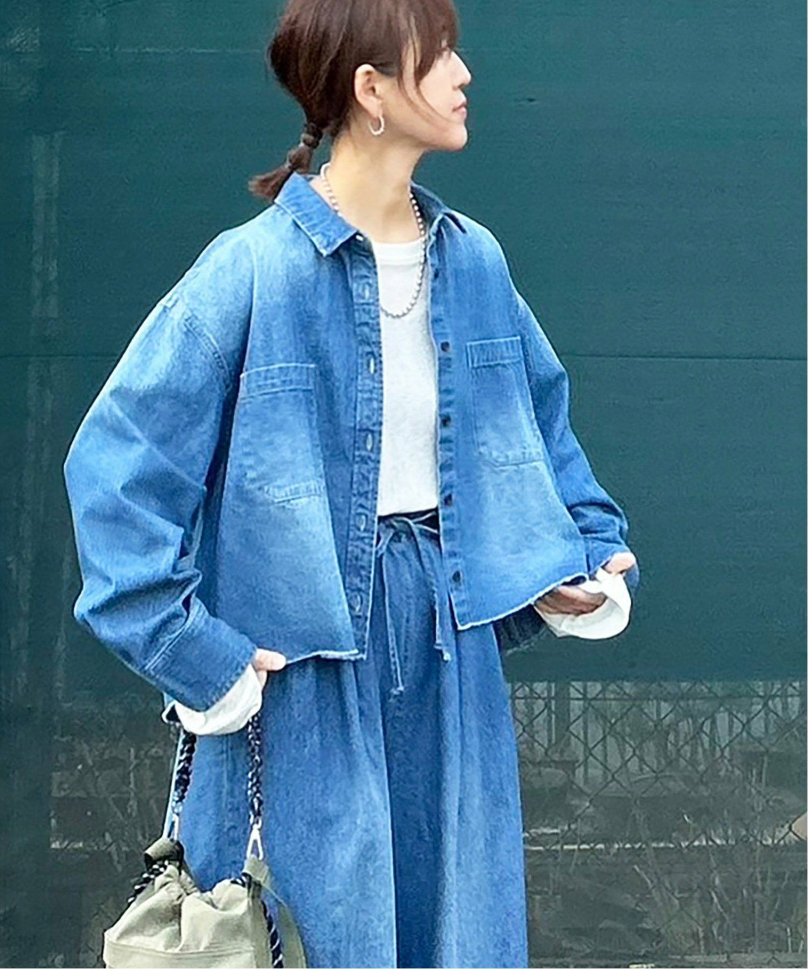 ネイビーブルー