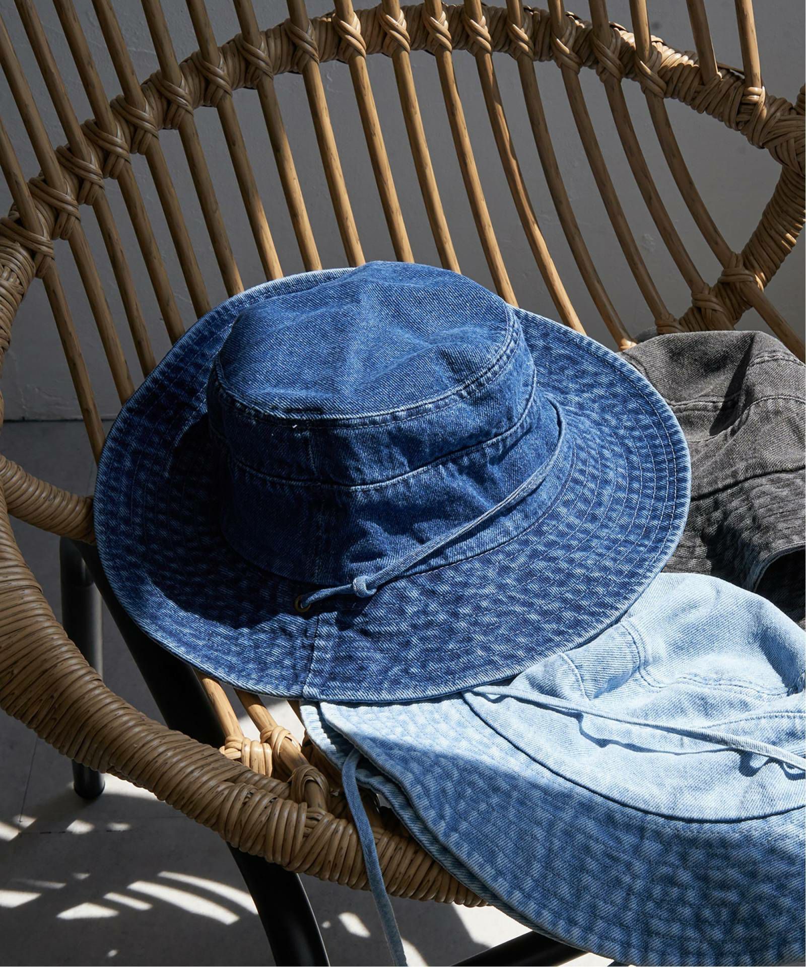 ネイビーブルー