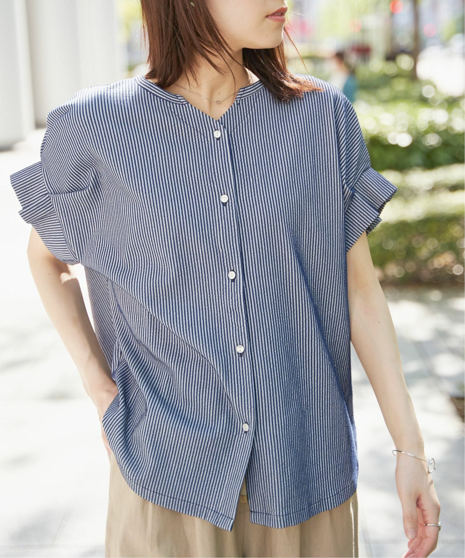 ネイビーブルー