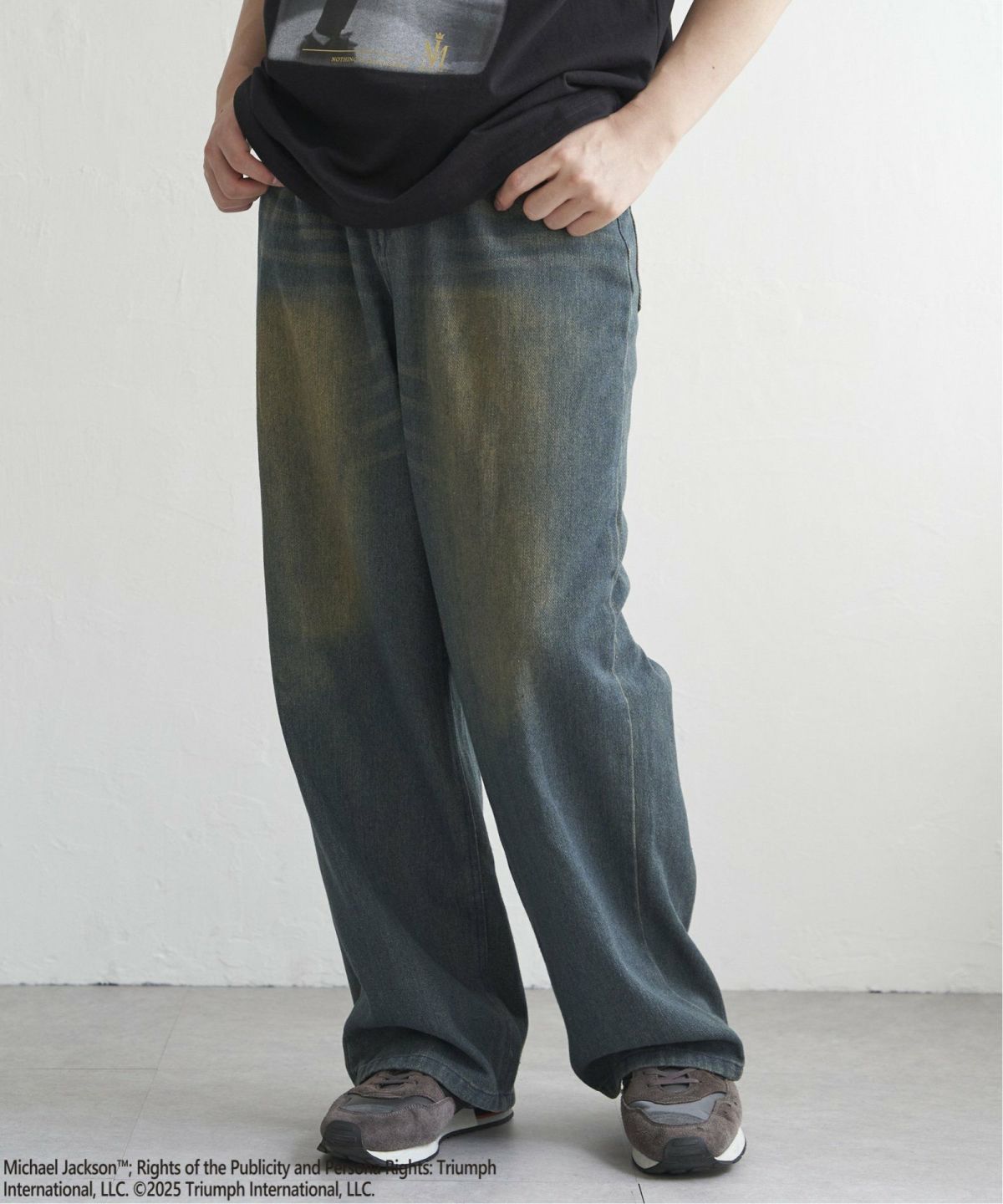 ネイビーブルー