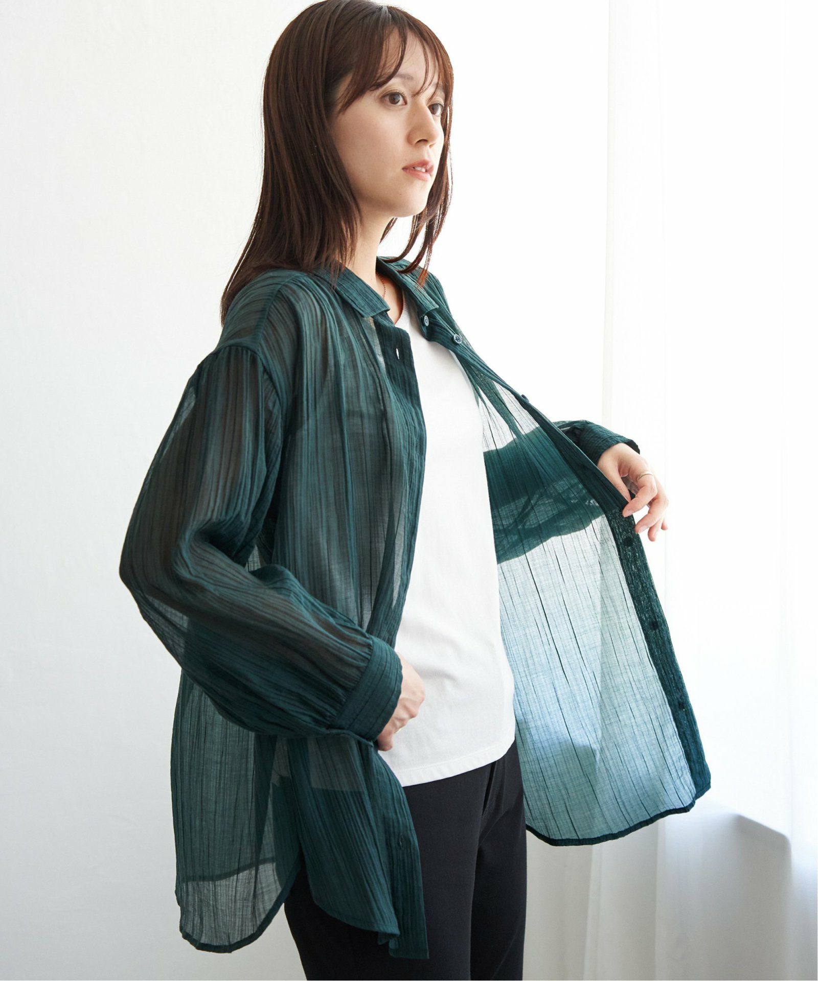 ダークグリーン