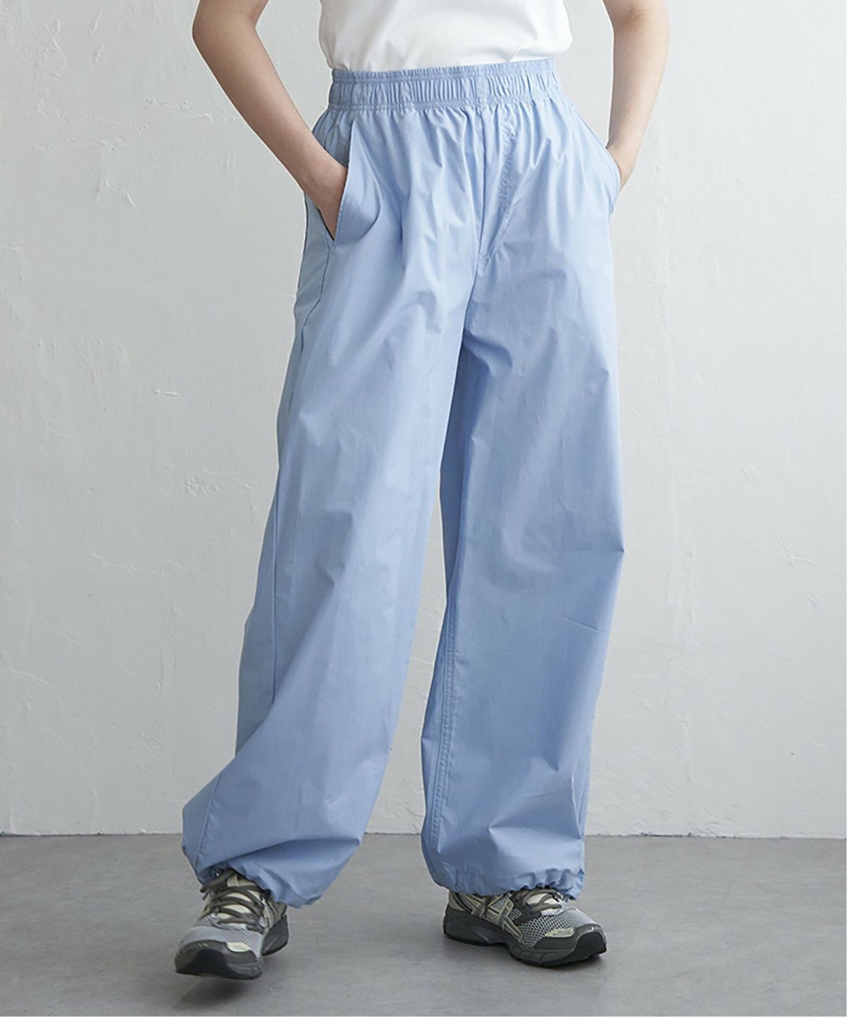 サックスブルー