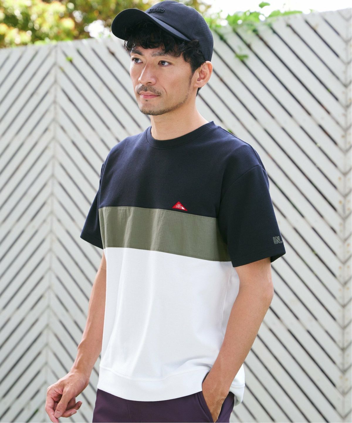 ネイビーブルー