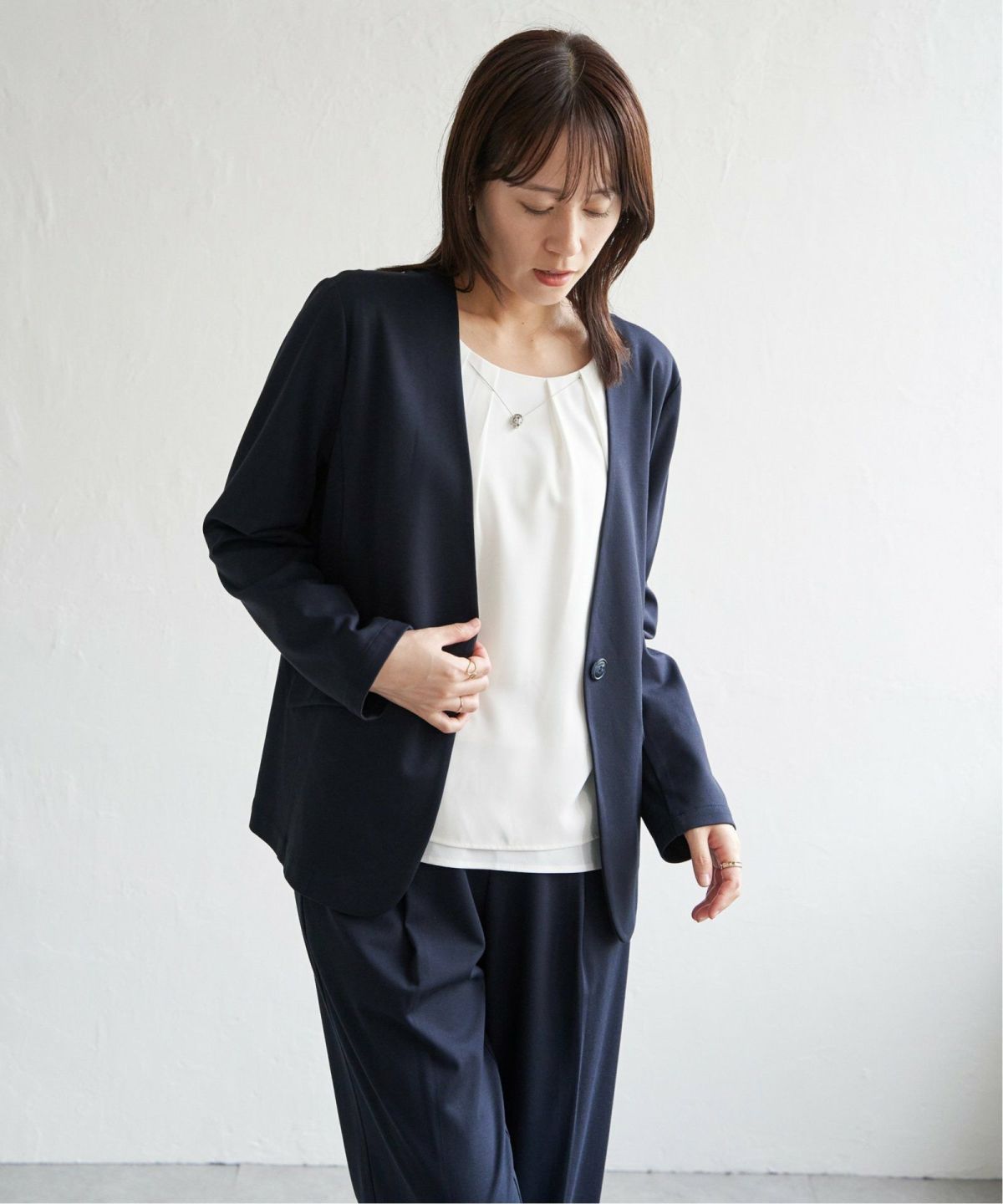 ネイビーブルー