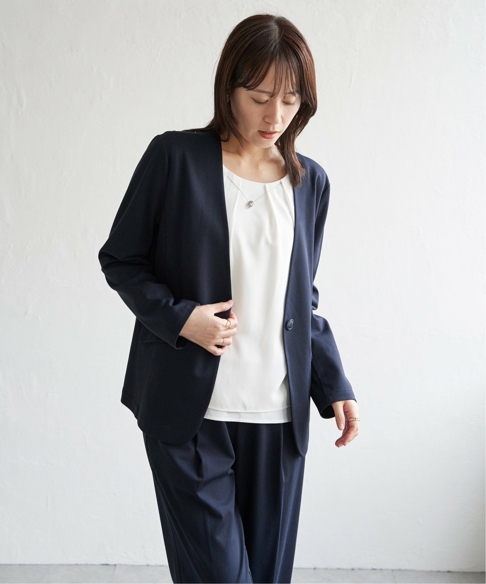 ネイビーブルー