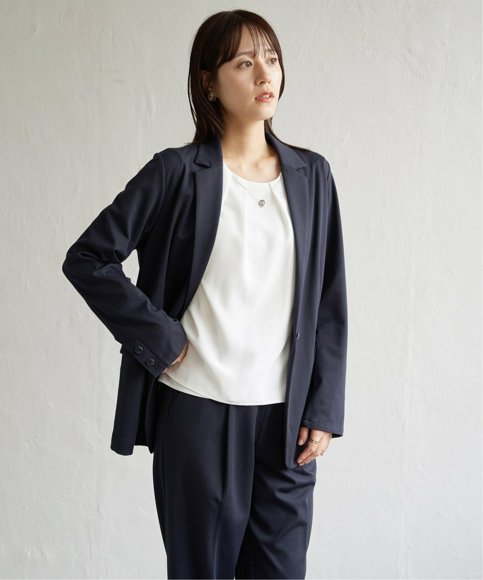 ネイビーブルー