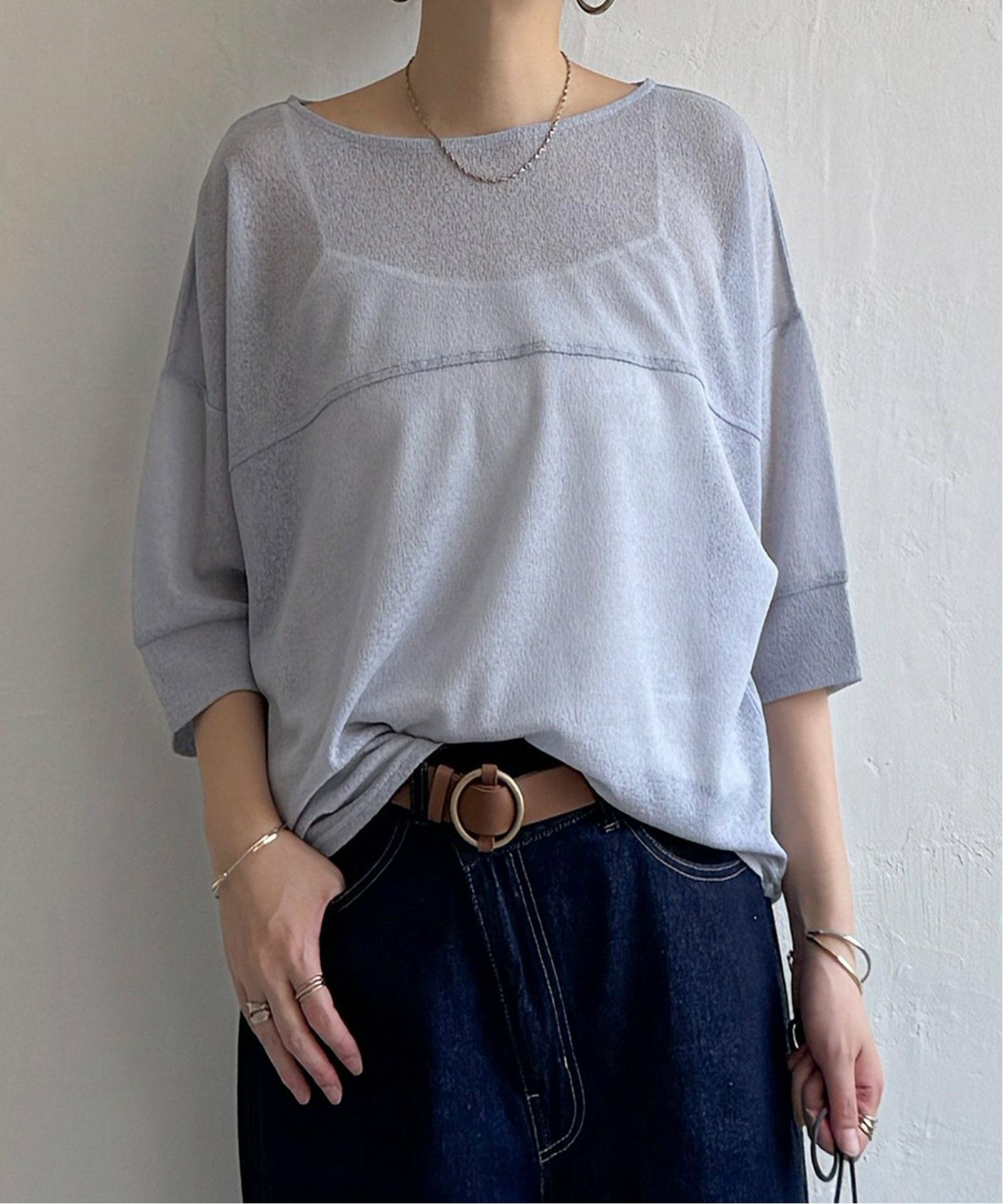 ブルー