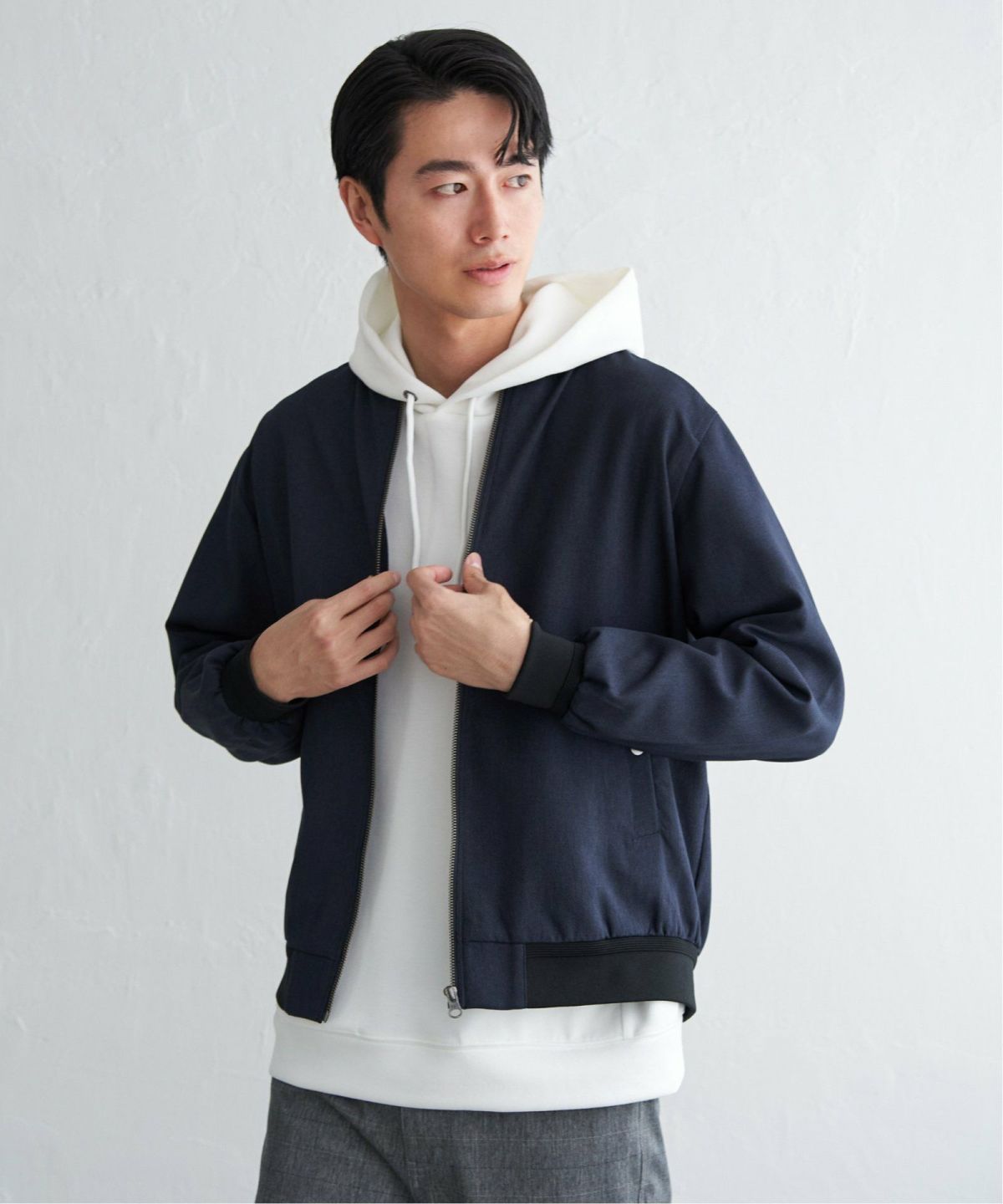 ネイビーブルー