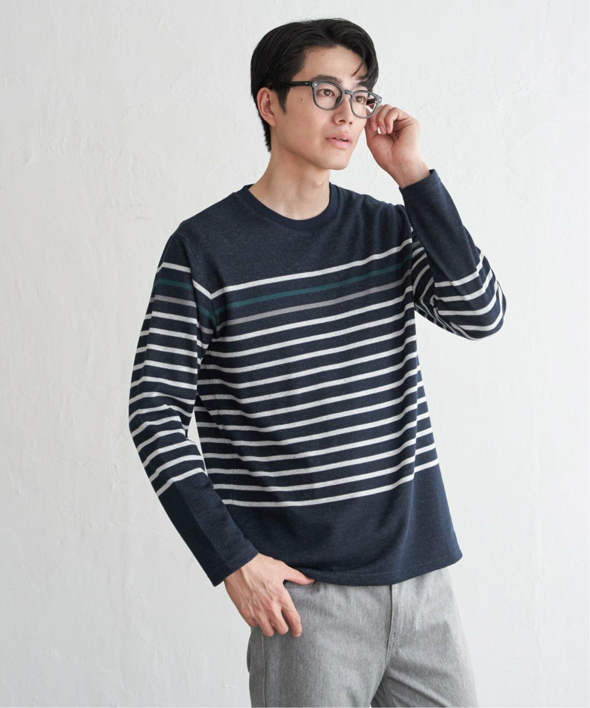 ネイビーブルー