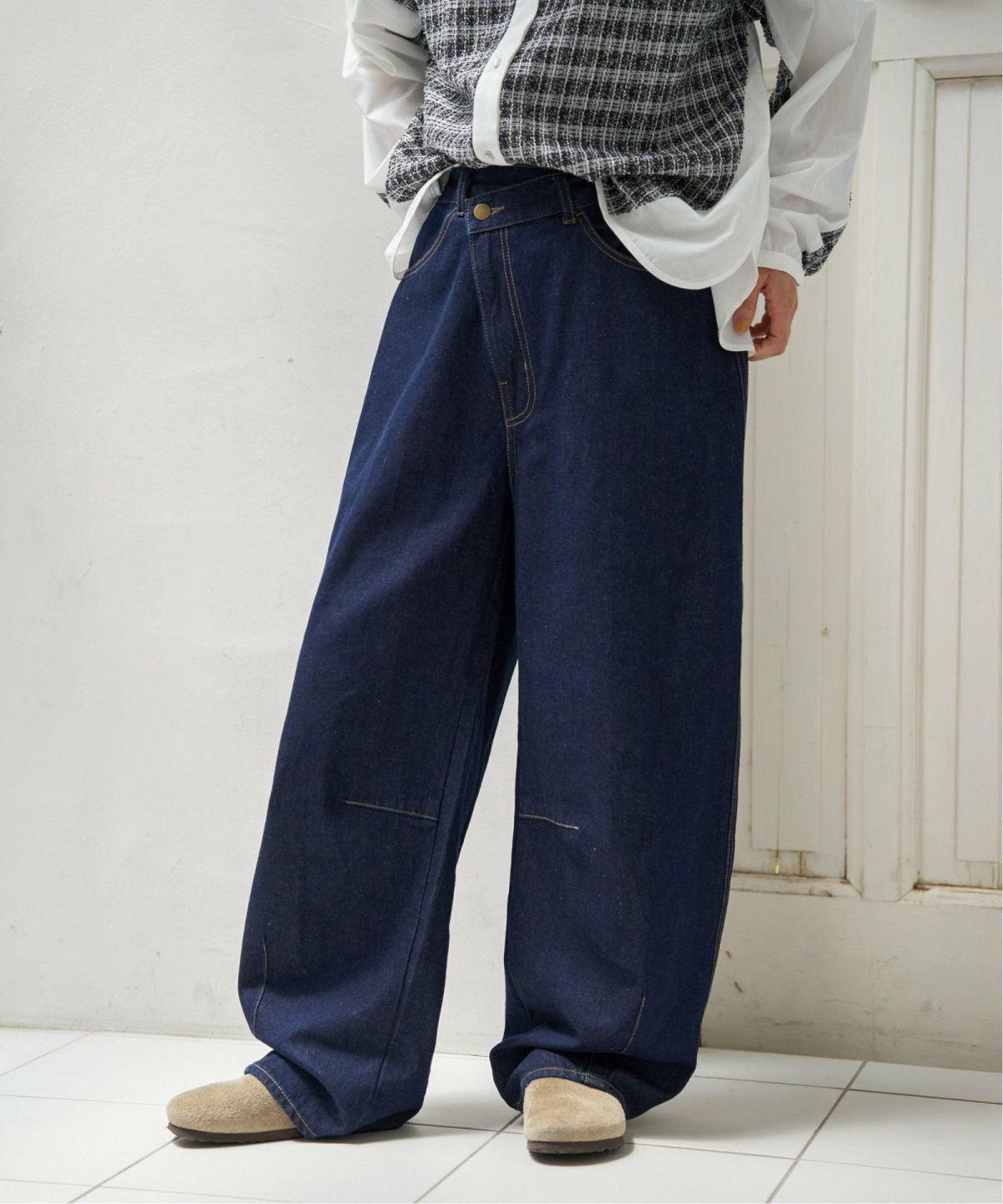 ダークネイビー