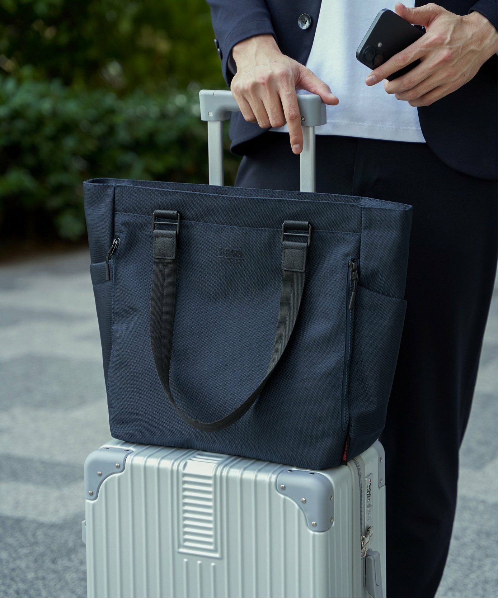 ネイビーブルー