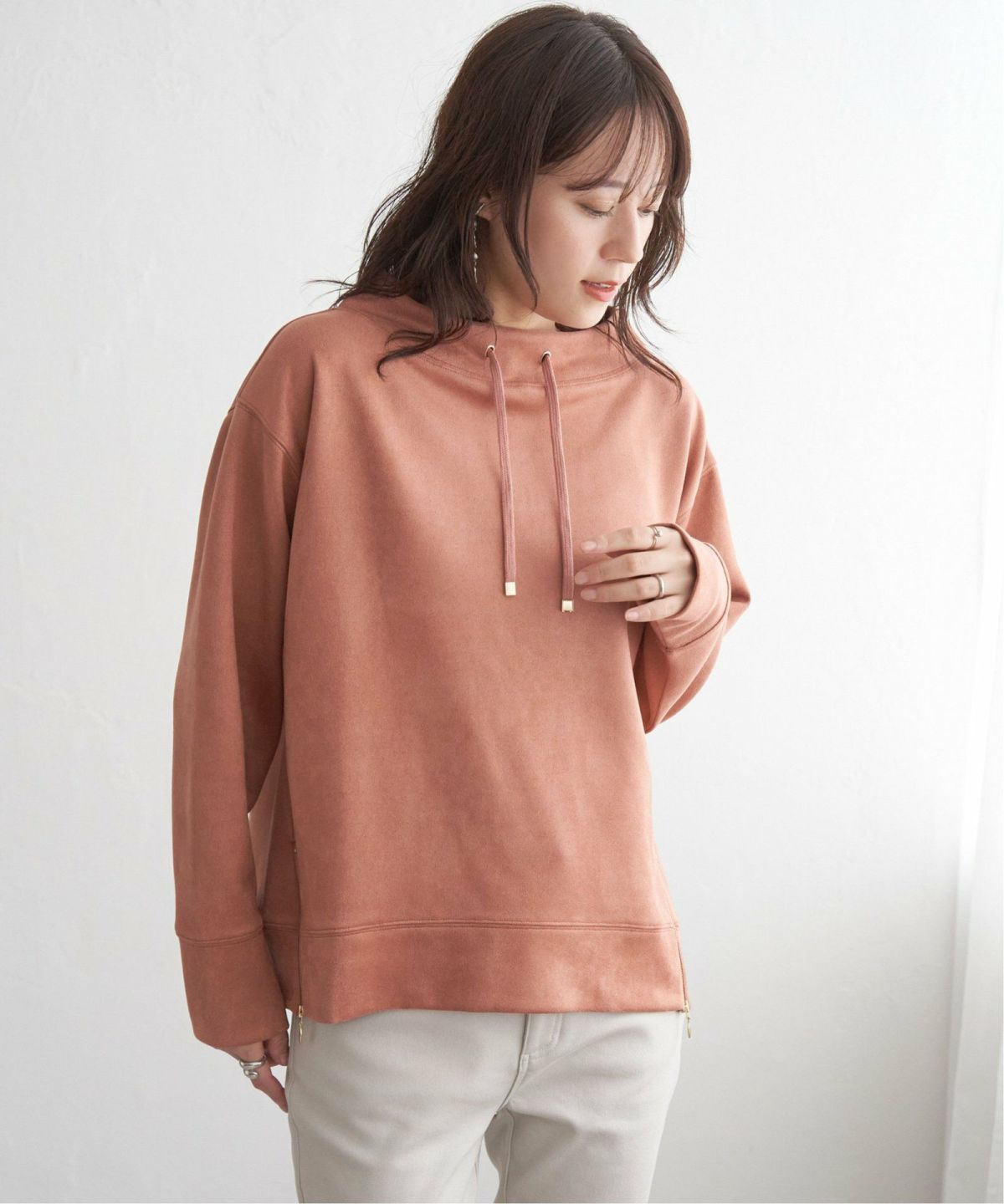 コーラルピンク