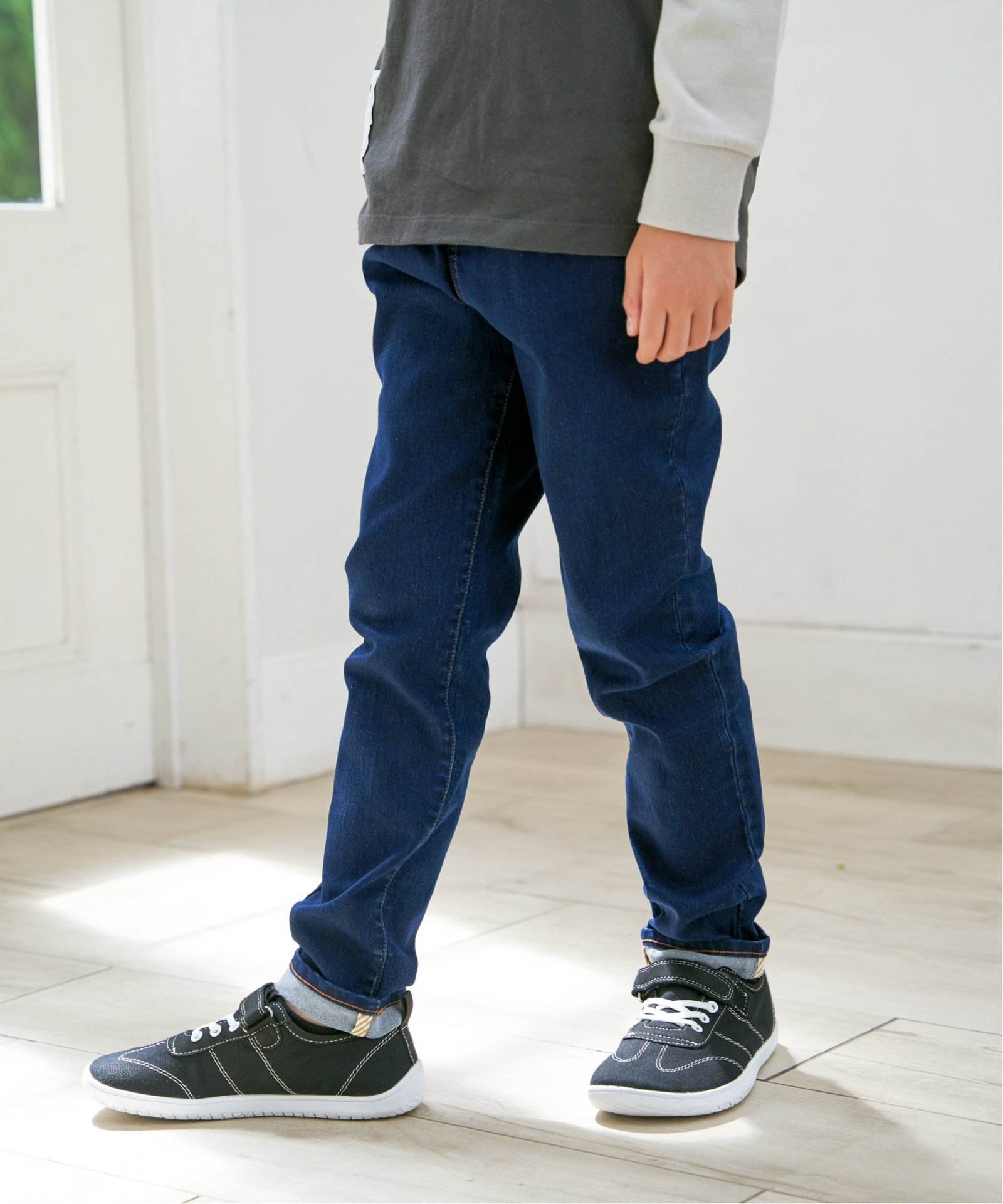 ネイビーブルー