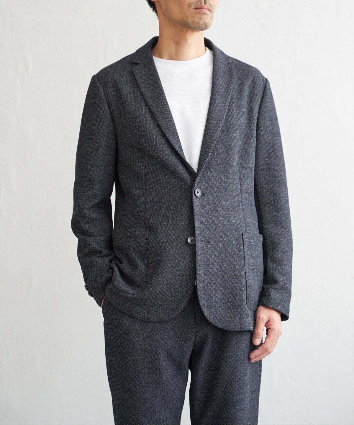 ネイビーブルー