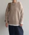 ベージュ